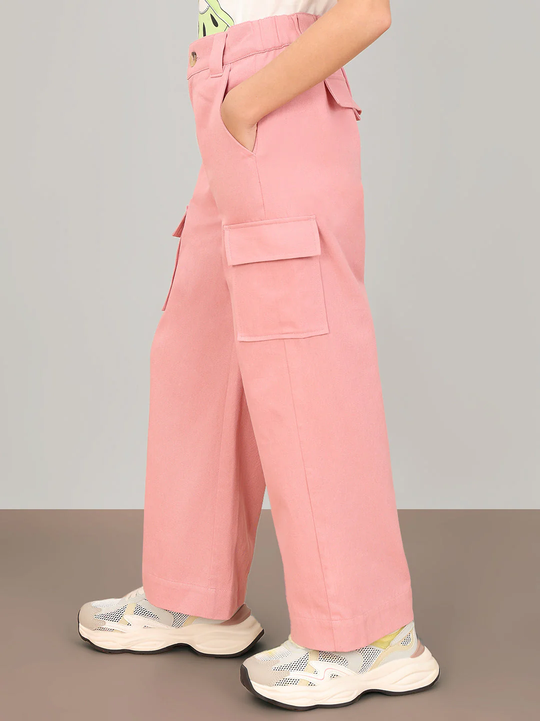 GIRL Mid Rise Wide Leg Cargo Pants - Image 3